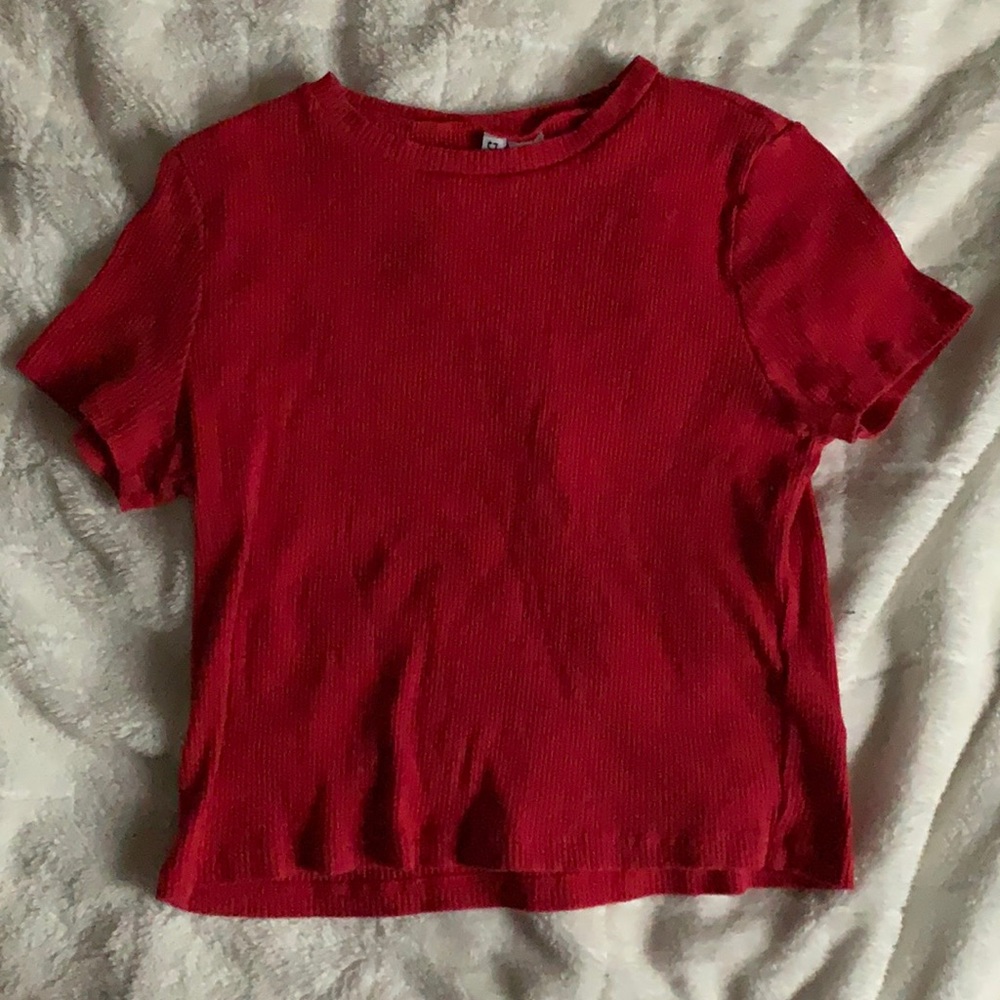 red ribbed tee from h&m